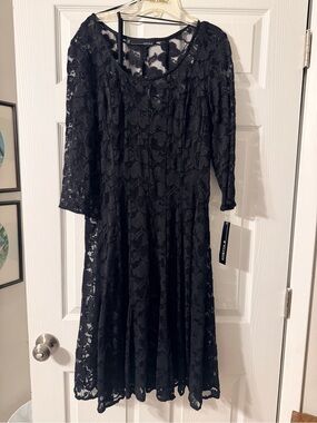 Chetta B Black Lace Midi Dress